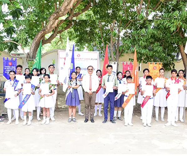 Techno India Group Bholpur School has a Investiture ceremony of the newly elected Student Council.